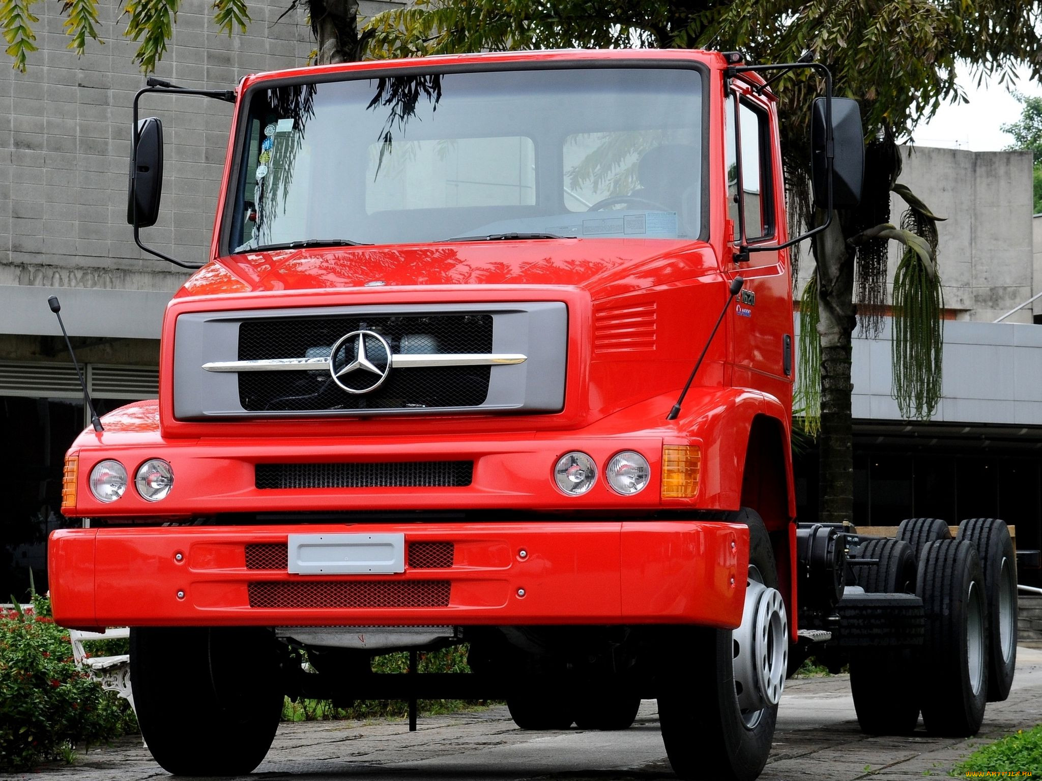 , mercedes, trucks